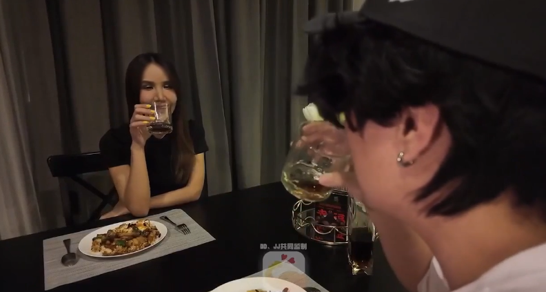 หนังโป๊ฟรี Enkai.live นัดสาวสวยดินเนอร์ ก่อนจะชวนเย็ดเปิดนมดูด จับเย็ดกระแทกร้องลั่นหลายท่า ชักน้ำแตกใส่ปาก