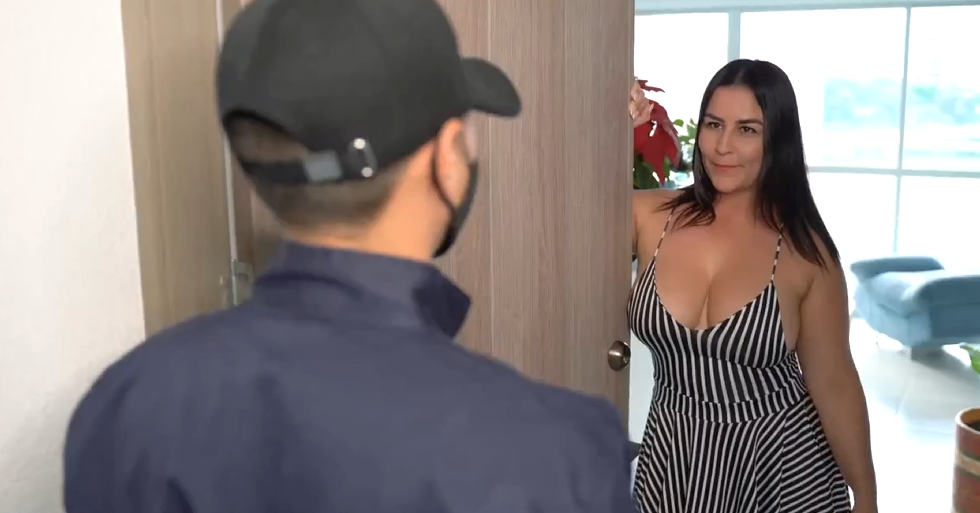 Pornhub Kathalina7777 อยากลองชิมน้ำช่างประปา เจ้เลยแอบมาใส่สุด